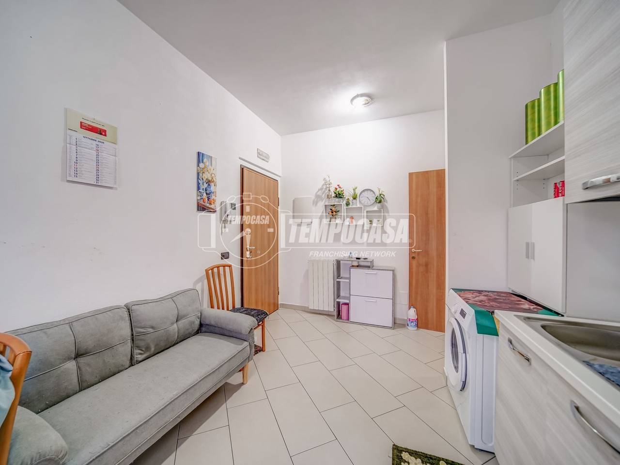 appartamento in vendita a Gallarate in zona Sciarè