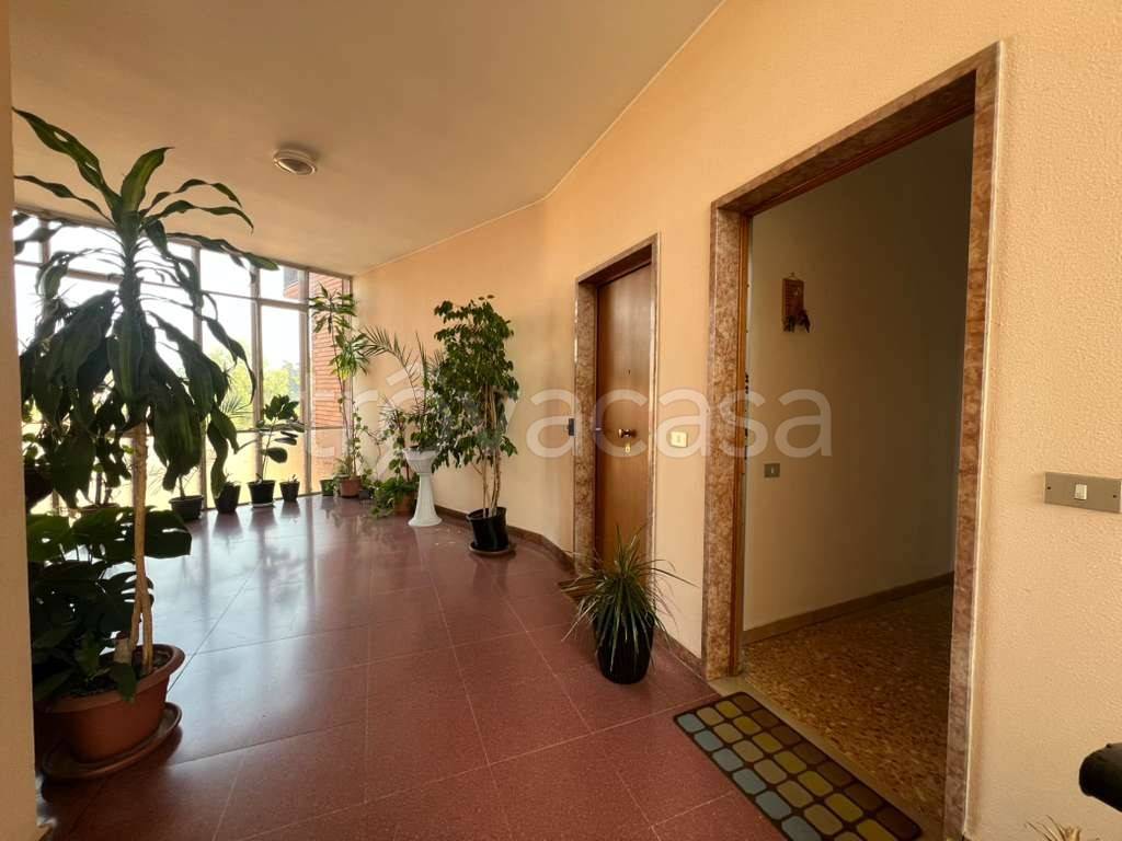 appartamento in vendita a Gallarate in zona Madonna in Campagna