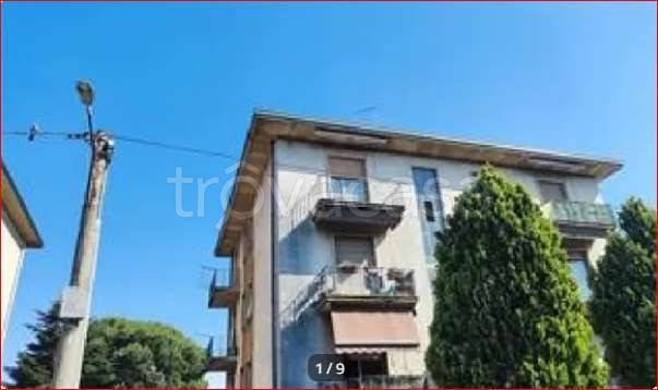 appartamento in vendita a Gallarate in zona Sciarè