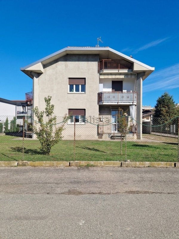 appartamento in vendita a Gallarate in zona Cascinetta