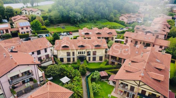 appartamento in vendita a Galliate Lombardo