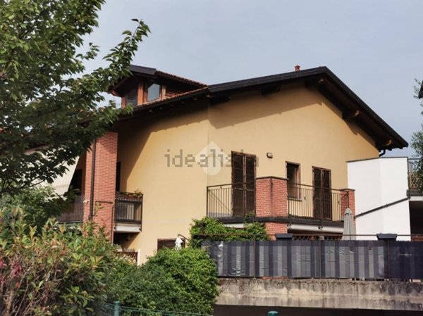appartamento in vendita a Galliate Lombardo