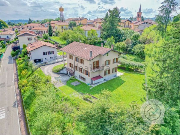 casa indipendente in vendita a Galliate Lombardo