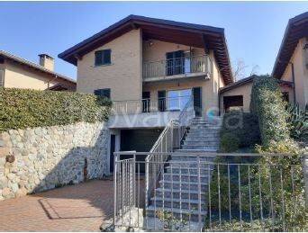 appartamento in vendita a Galliate Lombardo