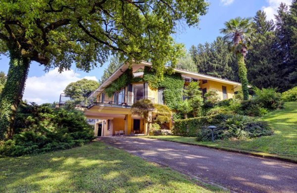 casa indipendente in vendita a Galliate Lombardo