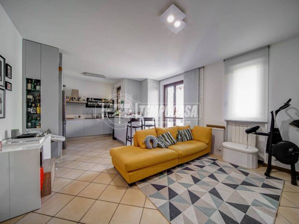 appartamento in vendita a Galliate Lombardo