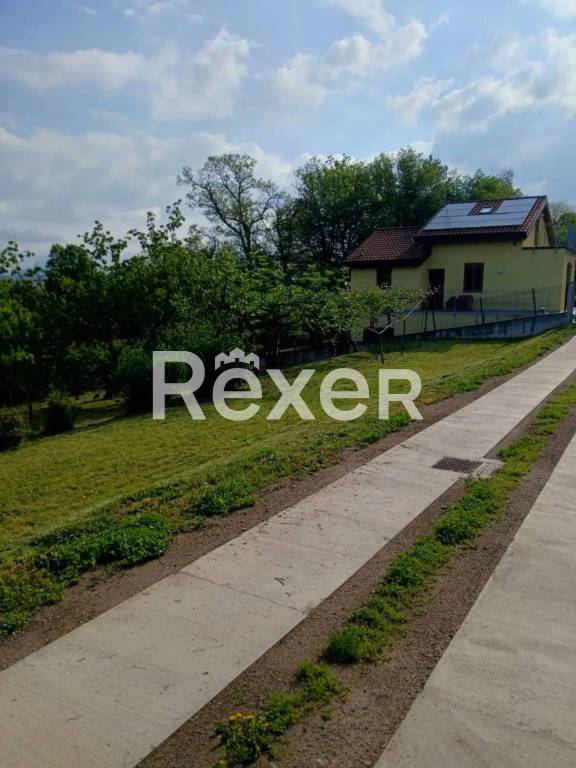 casa indipendente in vendita a Galliate Lombardo