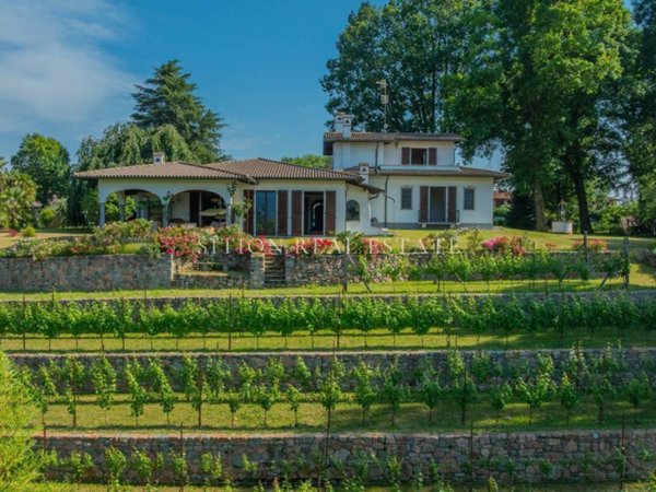 casa indipendente in vendita a Galliate Lombardo