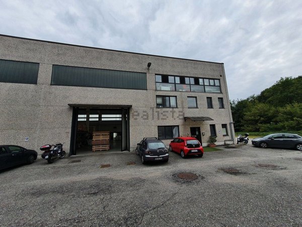 locale di sgombero in vendita a Gavirate