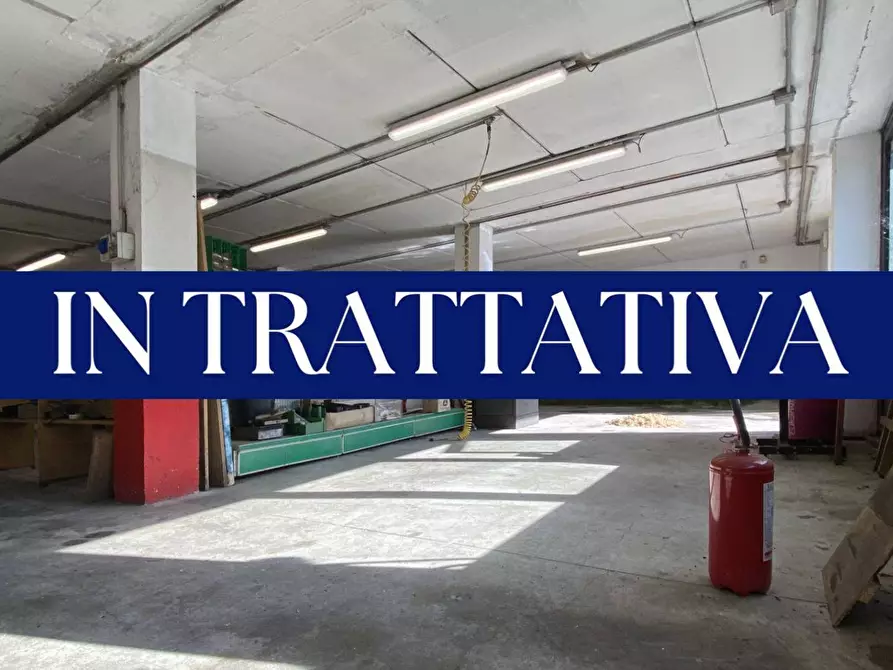 locale commerciale in vendita a Gavirate