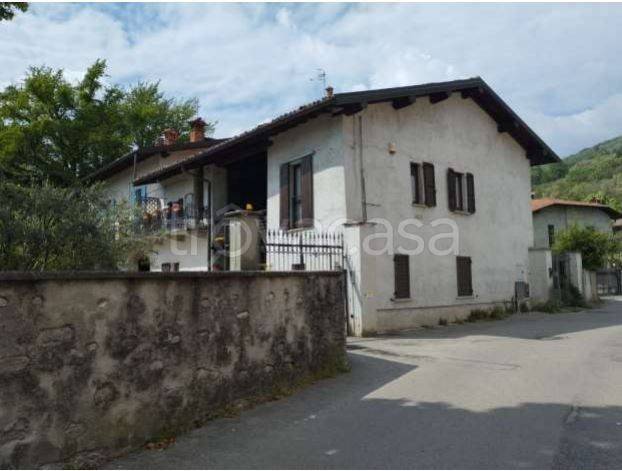 appartamento in vendita a Gavirate