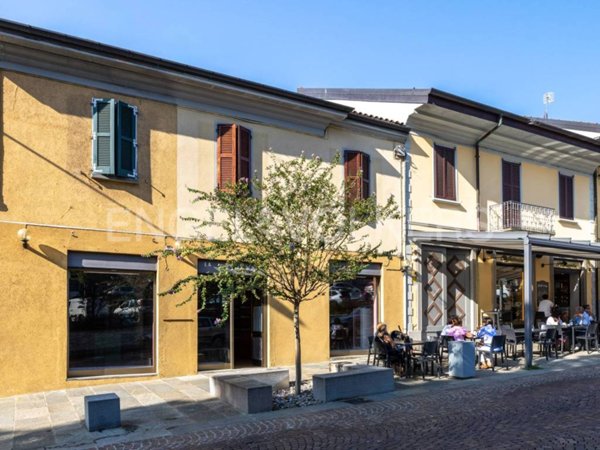 negozio in vendita a Gavirate