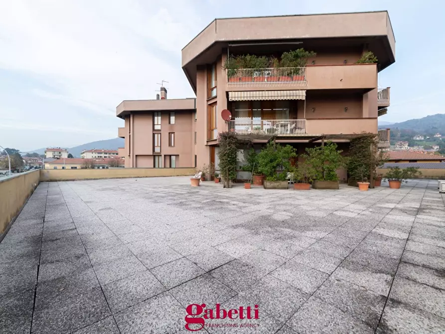 appartamento in vendita a Gavirate