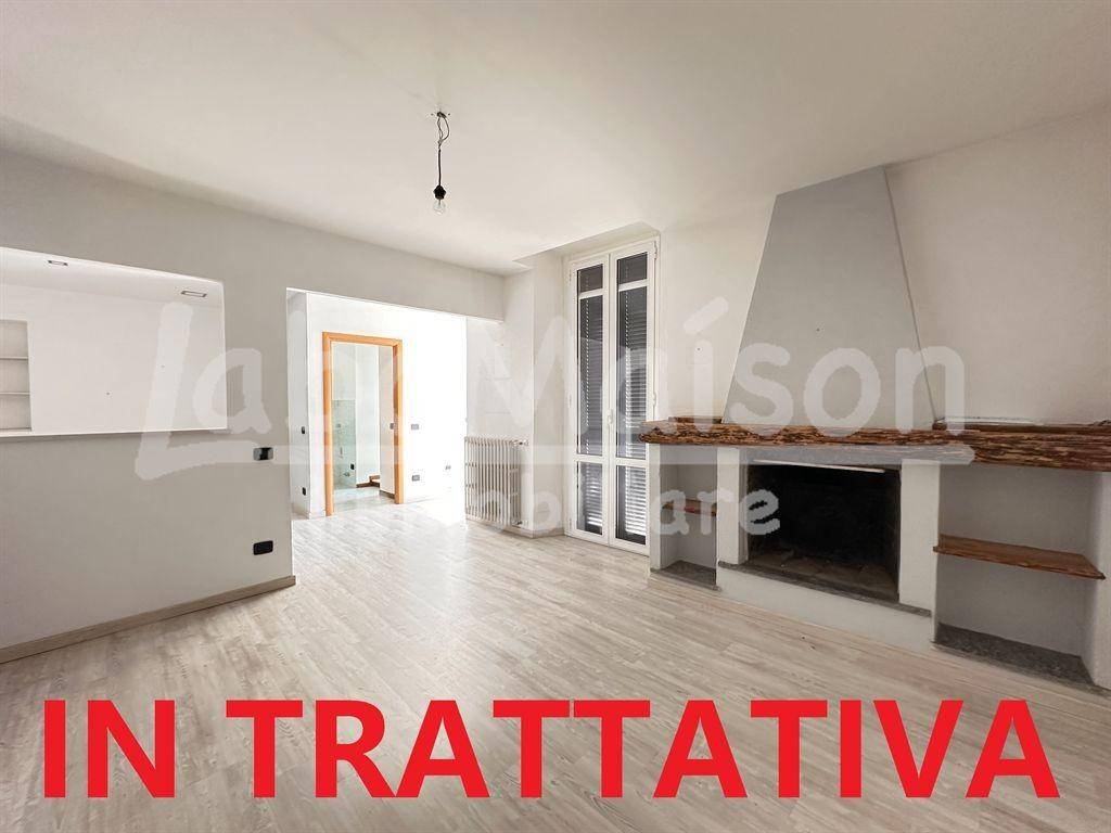 appartamento in vendita a Gavirate