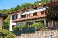 casa indipendente in vendita a Gavirate
