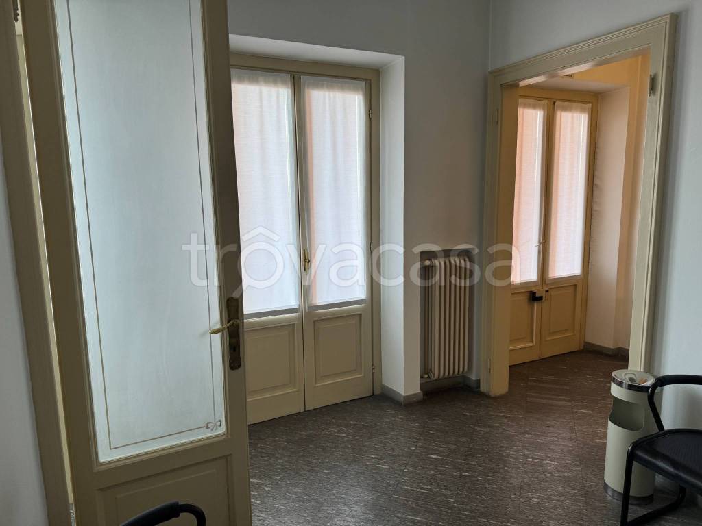 appartamento in vendita a Gavirate