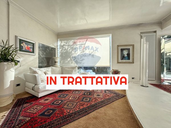 casa indipendente in vendita a Gavirate