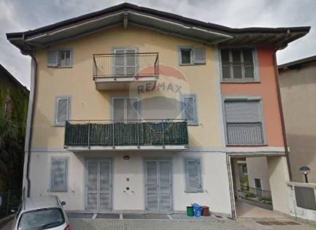 appartamento in vendita a Gavirate
