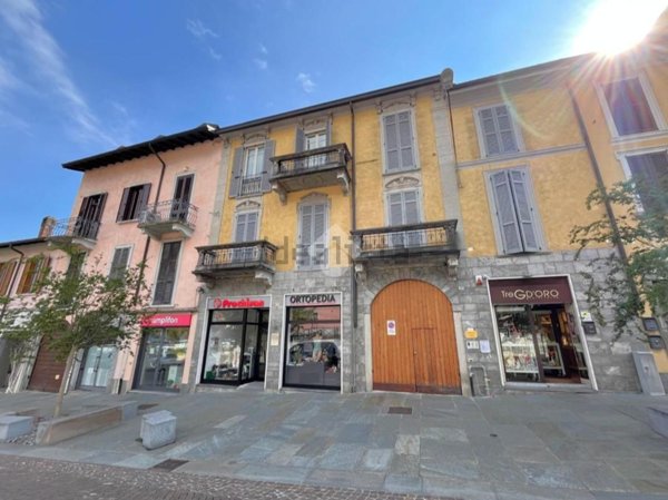 appartamento in vendita a Gavirate