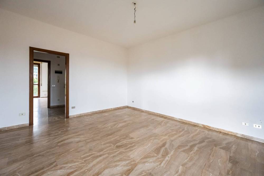 appartamento in vendita a Gavirate