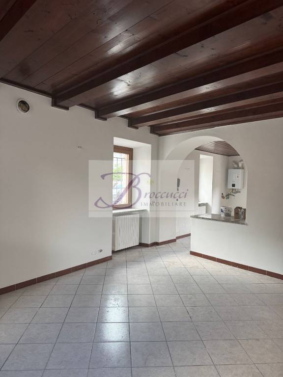 appartamento in vendita a Gavirate