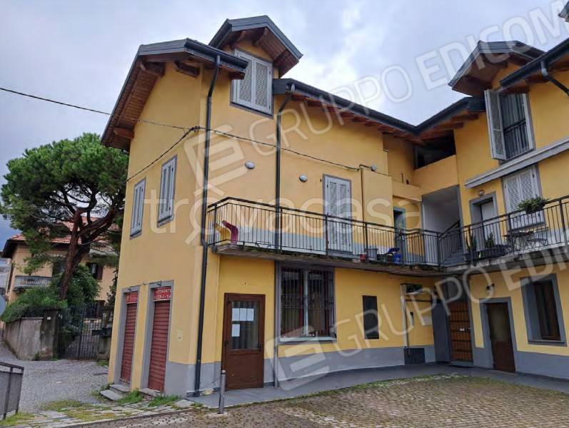 appartamento in vendita a Gavirate