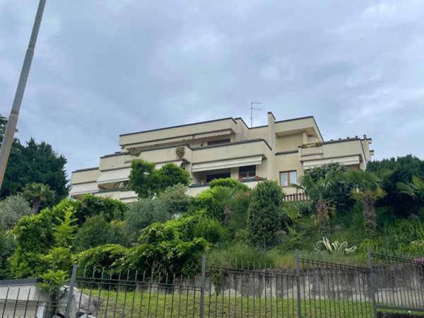 appartamento in vendita a Gavirate
