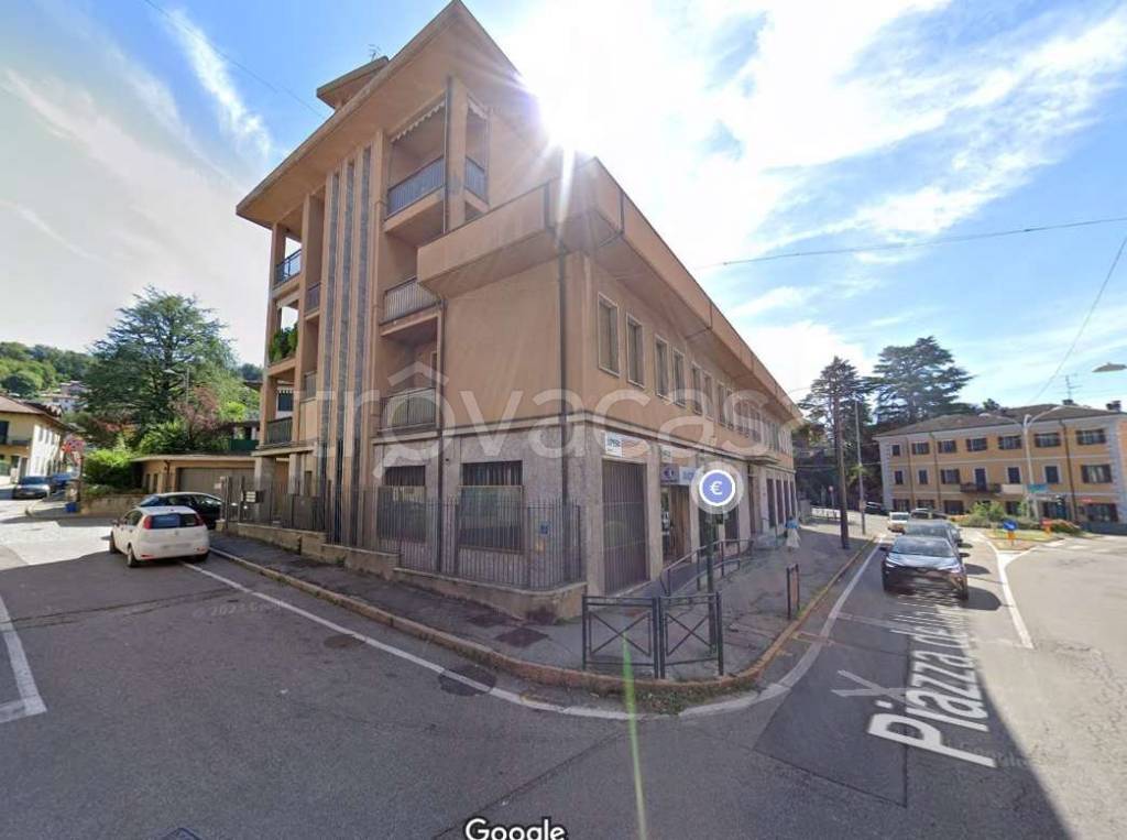 negozio in vendita a Gavirate