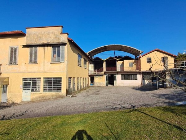 intera palazzina in vendita a Gavirate