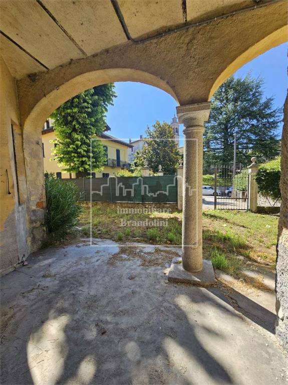 casale in vendita a Gavirate