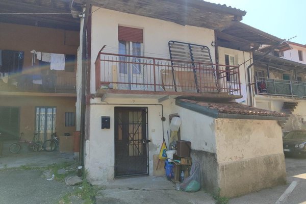 appartamento in vendita a Gavirate