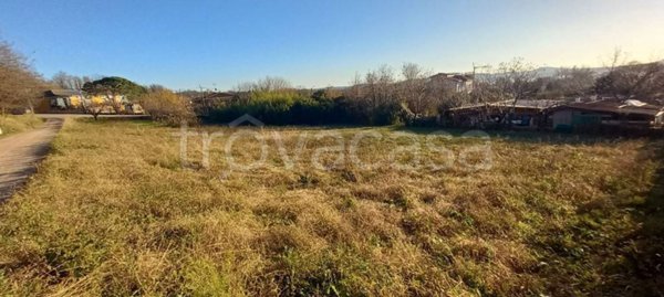 terreno edificabile in vendita a Gavirate in zona Voltorre