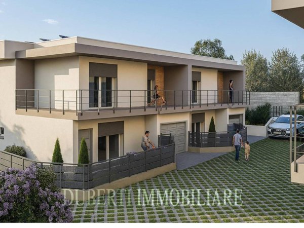 casa indipendente in vendita a Gavirate