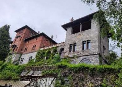 casa indipendente in vendita a Gavirate
