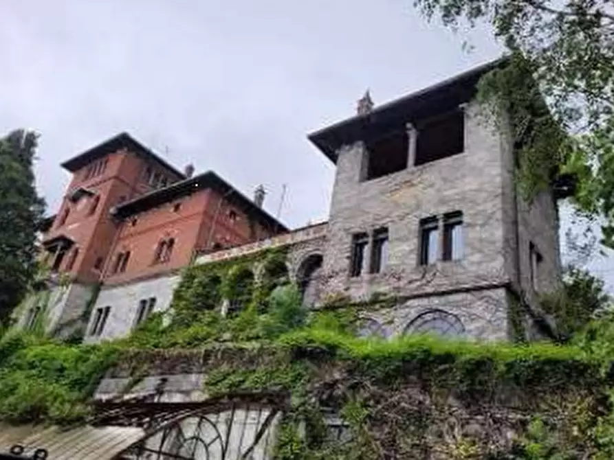 casa indipendente in vendita a Gavirate