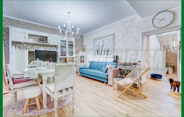 appartamento in vendita a Gavirate