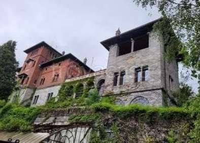 casa indipendente in vendita a Gavirate