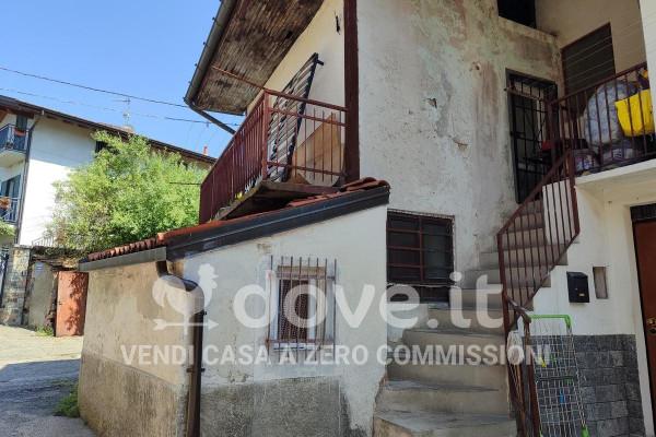 appartamento in vendita a Gavirate
