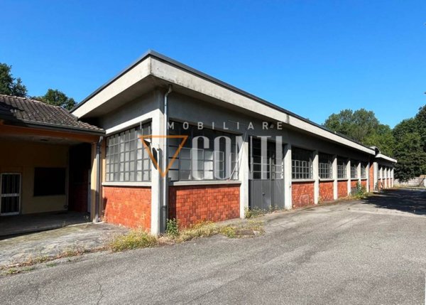 locale commerciale in vendita a Gavirate