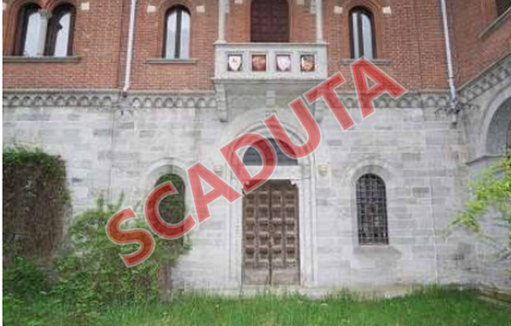 casa indipendente in vendita a Gavirate