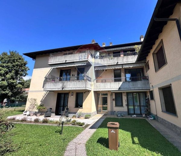 appartamento in vendita a Gavirate