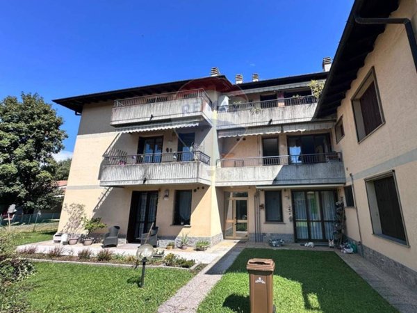 appartamento in vendita a Gavirate