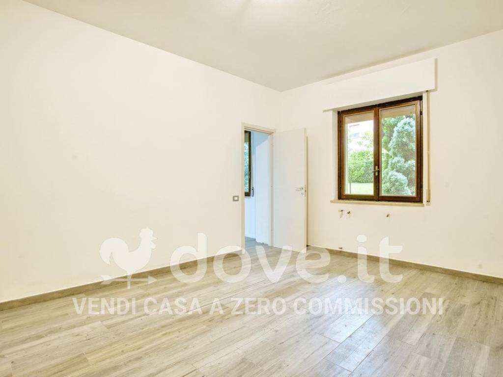 appartamento in vendita a Gavirate