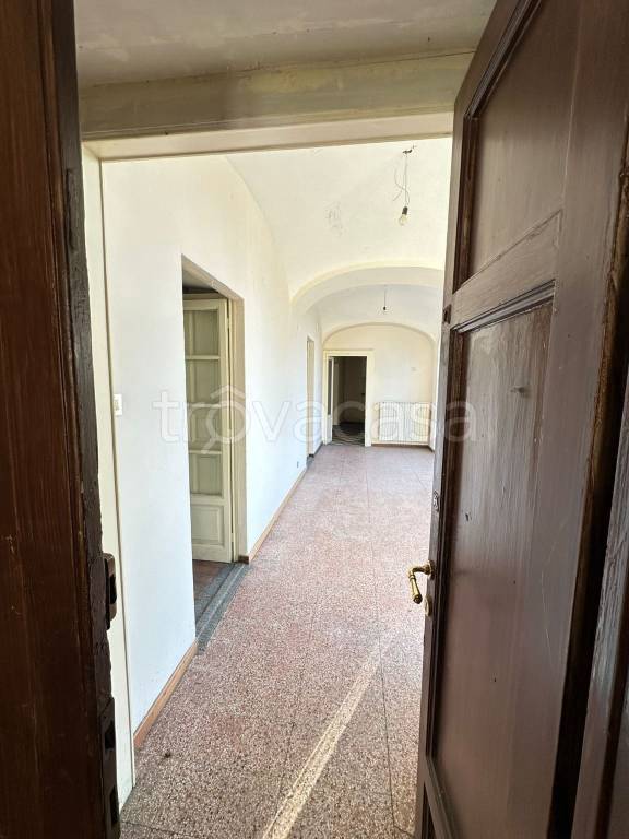 appartamento in vendita a Gavirate