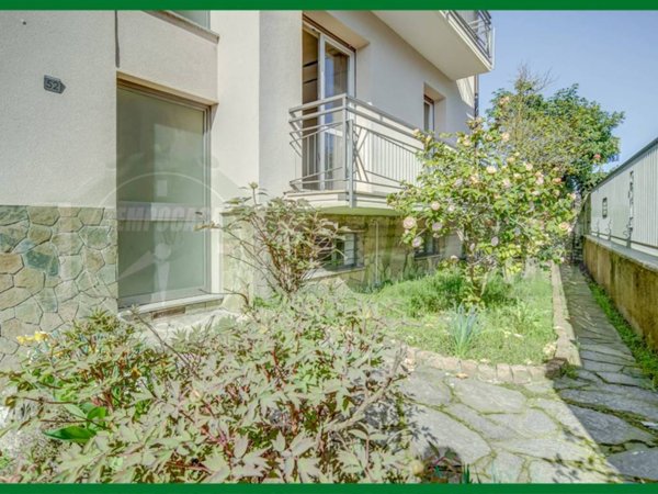 appartamento in vendita a Gavirate