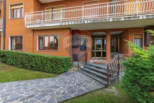 appartamento in vendita a Gavirate