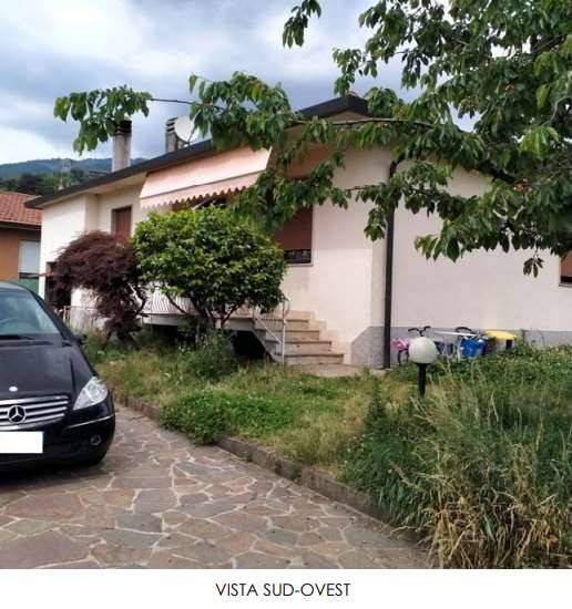 appartamento in vendita a Gavirate