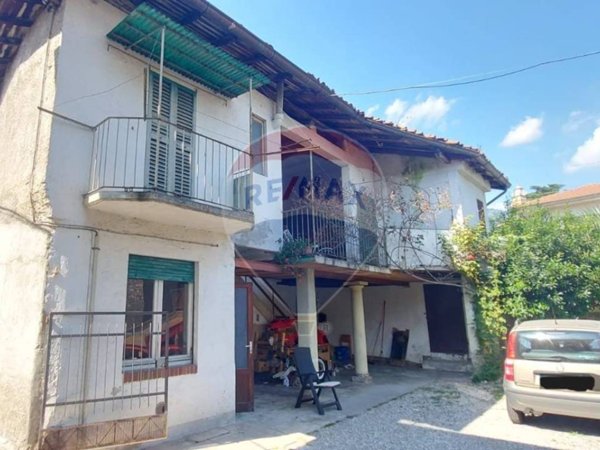 appartamento in vendita a Gavirate