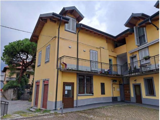 negozio in vendita a Gavirate