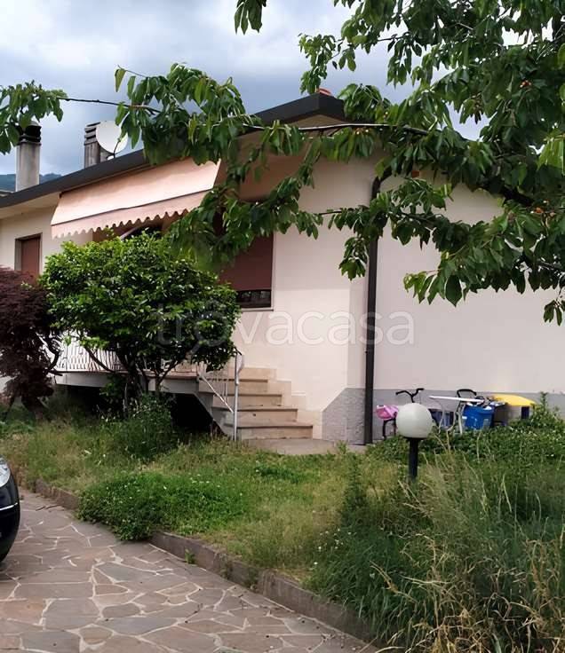 appartamento in vendita a Gavirate